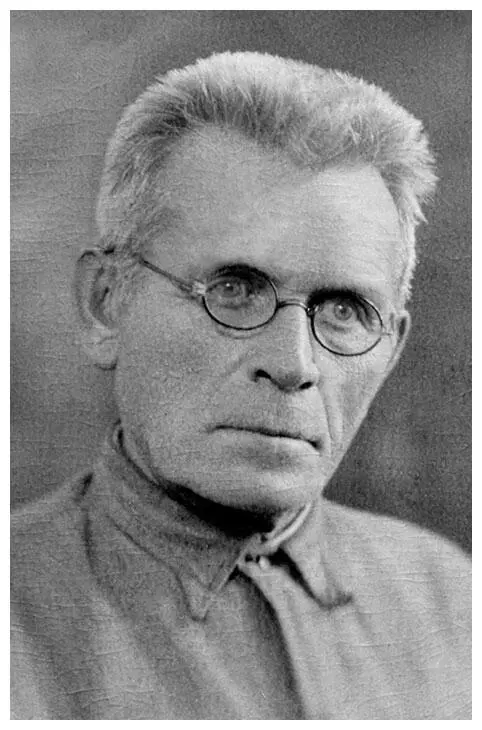АЯ Флоренский 1948 г ЛЯ Гинцбург Норильск 1947 г ВА Флоренская с - фото 15