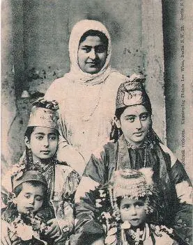 Слева Еврейские типы Бухары Почтовая открытка Берлин Феникс 1900е - фото 11
