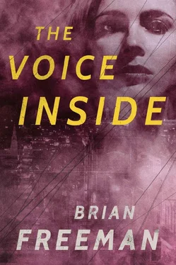 Brian Freeman The Voice Inside обложка книги