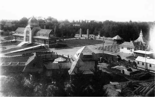 Львов Военная выставка Общий вид 1916 г Львов Снятие медной кровли с - фото 197