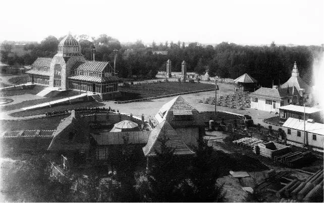 Львов Военная выставка Общий вид 1916 г Львов Снятие медной кровли с - фото 197