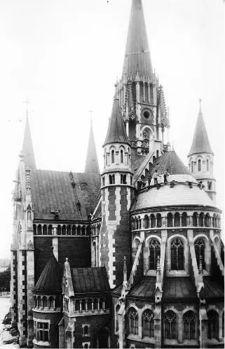 Львов Снятие медной кровли с костела св Елизаветы Львов Снятие медной - фото 199