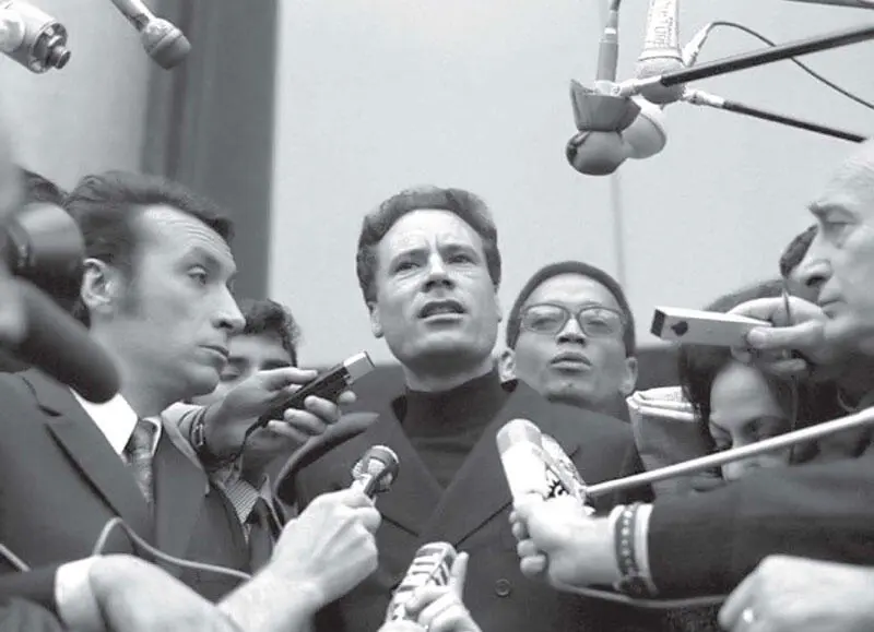После встречи с президентом Франции Жоржем Помпиду Париж1973 На саммите - фото 7