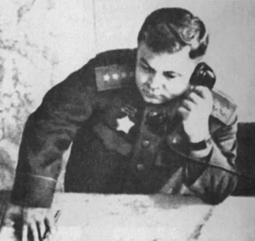 НФ Ватутин в дни Курской битвы Воронежский фронт Атакуют воины 5го - фото 15