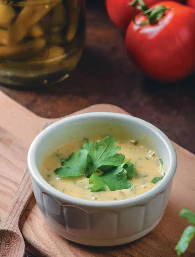 2 Стейк из сырого рубленого мяса популярный в современной ресторанной кухне - фото 100