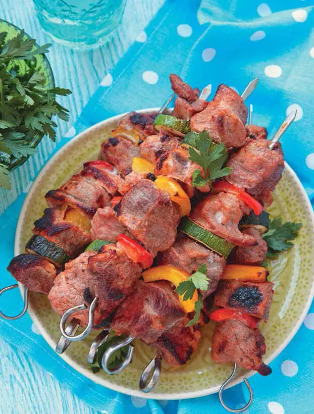 Шведская кухня Кухня Швеции довольно близка к кухням других стран Скандинавии - фото 51