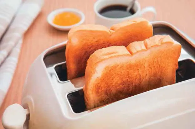 Современный тостер представляет собой устройство в которое помещаются ломтики - фото 87