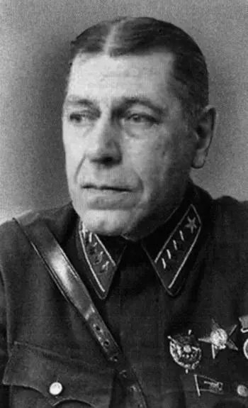 Начальник военный комиссар и профессор Военной академии им М В Фрунзе Б М - фото 21