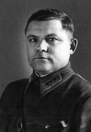 Начальник штаба Киевского особого военного округа комкор Н Ф Ватутин 1939 г - фото 28