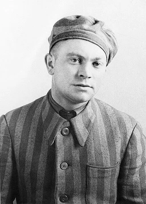 Генрих Мандельбаум 1945 г Марсель Наджари Учетная карточка М Наджари - фото 86