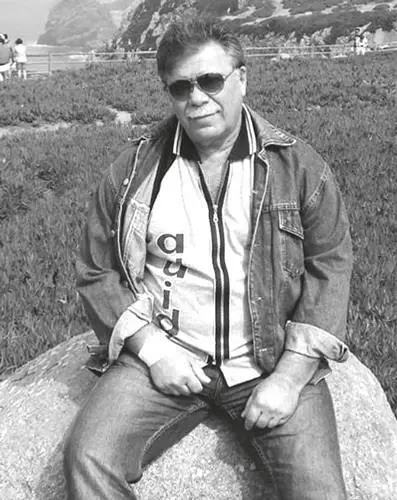 Валерий Любачевский родился в 1956 году в городе Гомель Беларусь В 1979 году - фото 1