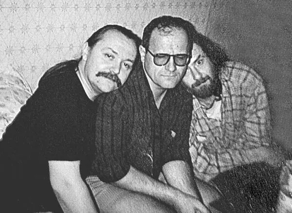 Вадим Голутвин звукорежиссер Валерий Андреев и Фагот А возвращаясь к 1984 - фото 113