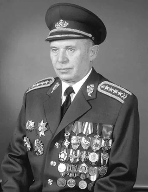 Член Центрального Комитета Коммунистической партии Чехословакии министр - фото 26