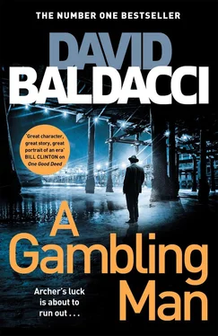 Дэвид Балдаччи A Gambling Man обложка книги