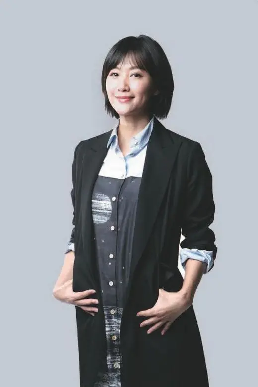 Кинофильмы Мой сосед по парте и Пора говорить о любви в 1994 году принесли - фото 28