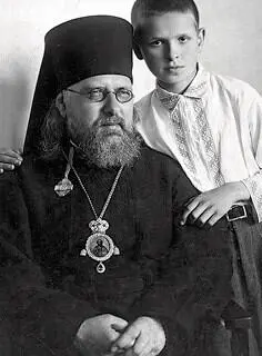 Епископ Белгородский Панкратий Гладков 1942 год Фотограф неизвестен - фото 14