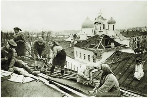 Кремль Восстановление разрушенных архитектурных памятников 1944 г ФГБУК - фото 109