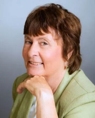 MAUREEN JENNINGSS first novel in the Detective Murdoch series Except the - фото 7