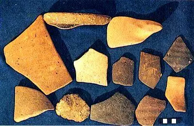Рис 46 Керамика из поселения Приморскоекоса Рис 47 Находки из района - фото 58