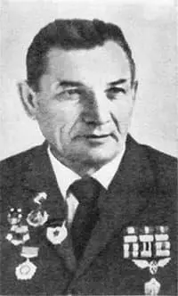Николай Лежнев В П Исаченко Совещание командиров полков и офицеров - фото 32