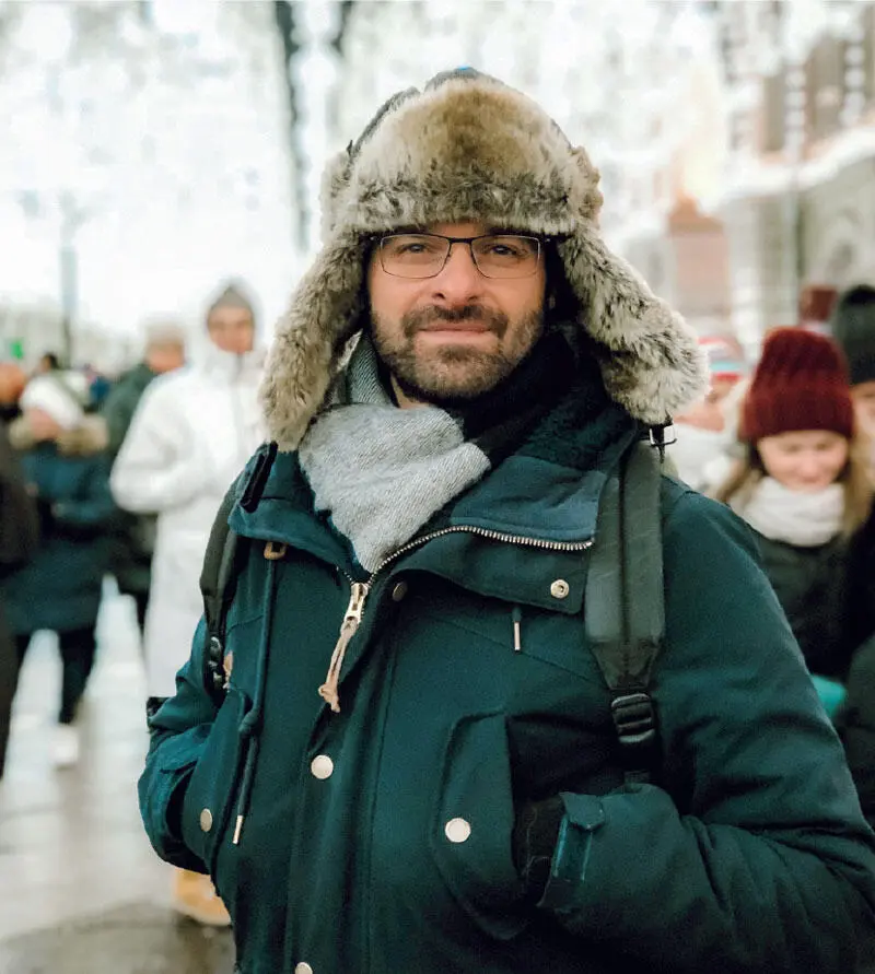 Себастьян зимой в Москве Деревушка в Коньяке Регион ФраншКонте - фото 17
