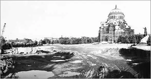 Реконструкция Якорной площади 1970е гг Советская улица в 1961 г - фото 241