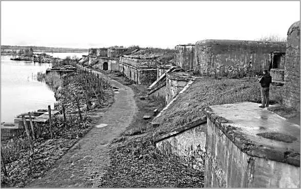 Первый Северный форт 2015 г Форт Император Петр I 2012 г И всетаки - фото 249