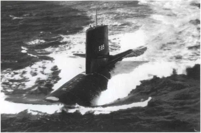 У 1961 році американський флот отримав чотири атомні торпедні підводні човни - фото 67