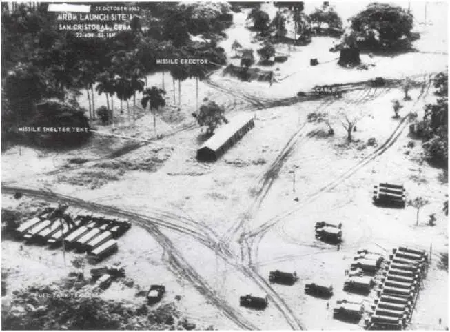 Фотографія ракетної позиції в Сан Крістобаль зроблена 23 жовтня 1962 року - фото 107