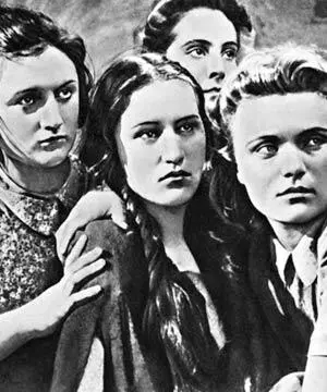 Кадр из кинофильма Молодая гвардия 1948 г Да это счастье стоять на - фото 32