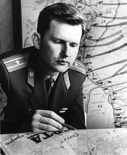 Майор Воробьев во время учебы в Военной академии им Фрунзе Москва 1970 год - фото 17