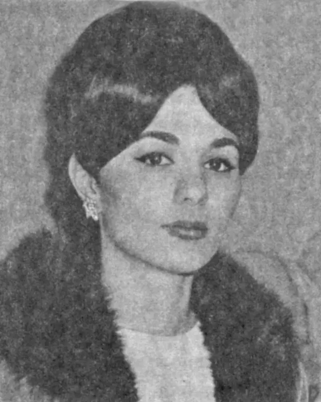 Fərəh Pəhləvi müasir qadının simvolu III Yeniyetməliyə ilk addımlarımı on - фото 4