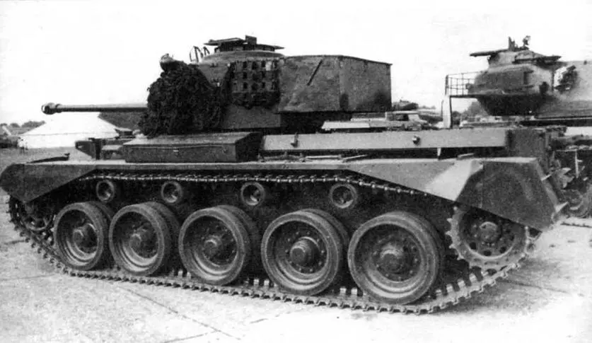 На фото в центре и справа крейсерский танк А34 Comet А32 проект фирмы - фото 38