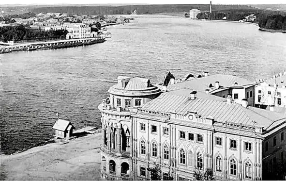 Конец XIX века На заднем плане правого берега мельница Симанова а правее - фото 11