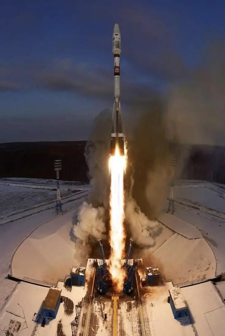 Старт ракеты 11К511 На большинство ракет устанавливалось телеметрическое - фото 4