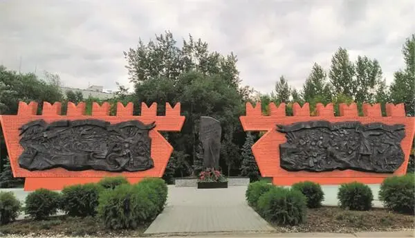 Памятник Подольским курсантам район Чертаново Южное г Москва Москва - фото 4