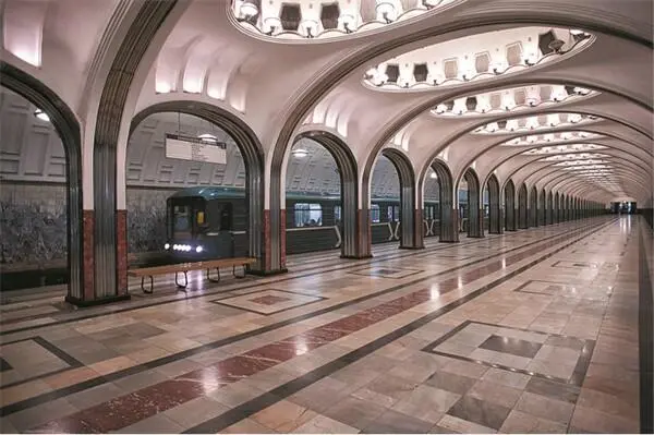 Станция метро Маяковская Курская Таганская Смоленская Каховская - фото 8