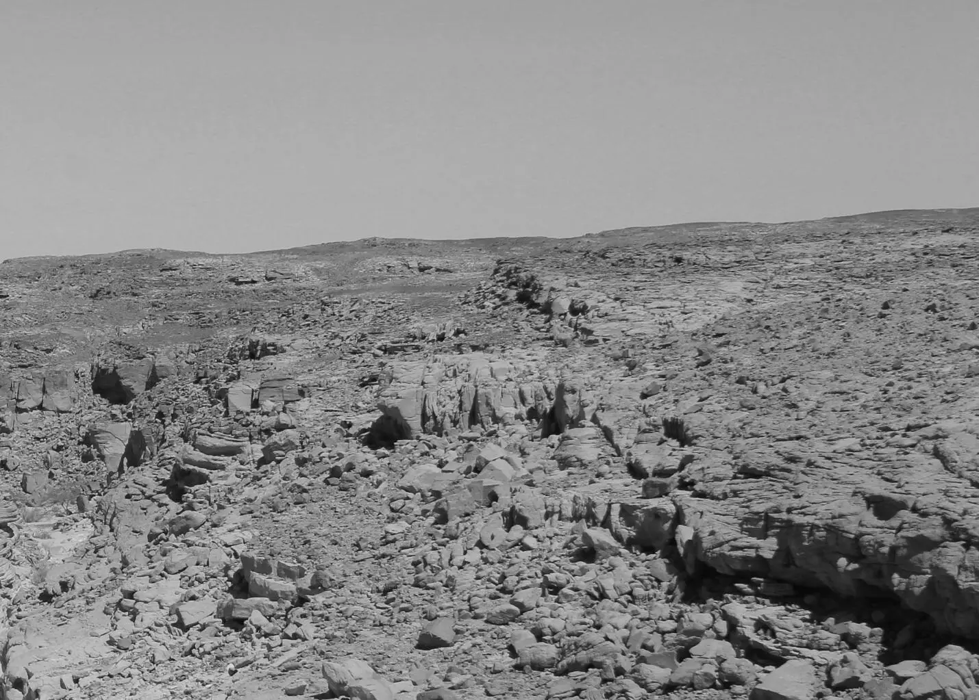 Рис 2 Марсианский ландшафт фотография с открытой лицензией на использование - фото 1