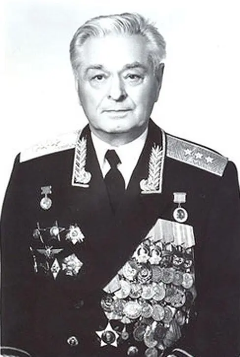 Советский военачальник 1 августа 1920 года 8 декабря 1994 года Кандидат - фото 3
