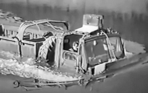 Урал53221 на плаву Урал43221А выход на берег Собирались водоплавающие - фото 11