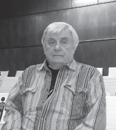 Родился в Павлодаре Казахстан холодным летом пятьдесят третьего но всю - фото 5