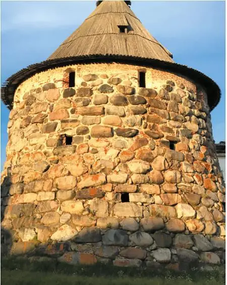 Рисунок 1 Башни СпасоПреображенского Соловецкого монастыря Кроме того - фото 6