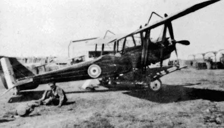 RE8 pictured at Taganrog DH9 number D2854 pictured on the ground at - фото 65