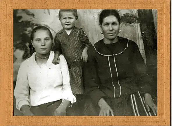 Мария Ледяева сестра мужа Дмитрия Ледяева и Евдокия Ледяева Чивкунова с 3х - фото 18