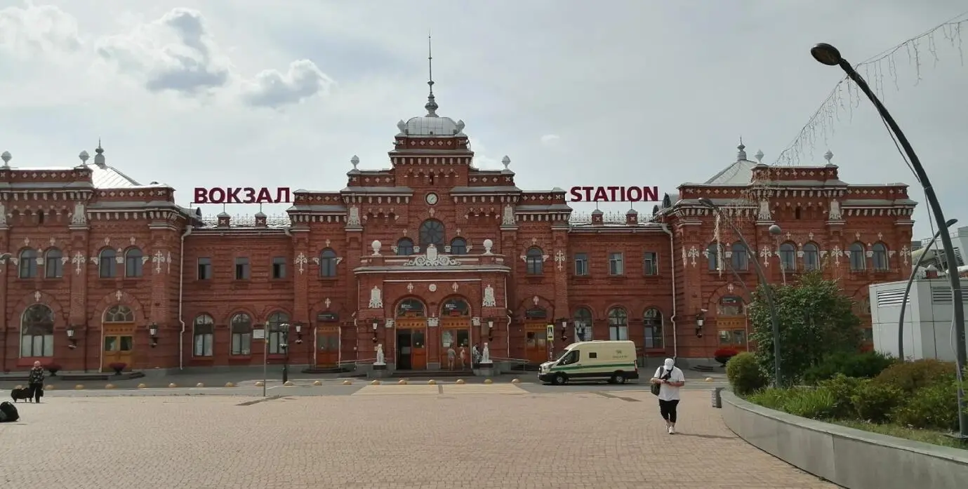 Проект здания местные знатоки приписывают казанскому архитектору Генриху - фото 1
