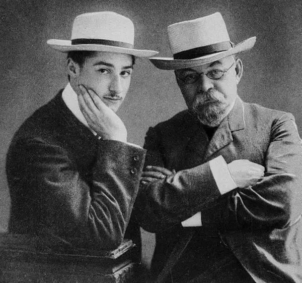 Андрей с отцом 1909 Лёра и Дмитрий Иванович Иловайский Его правильное - фото 14