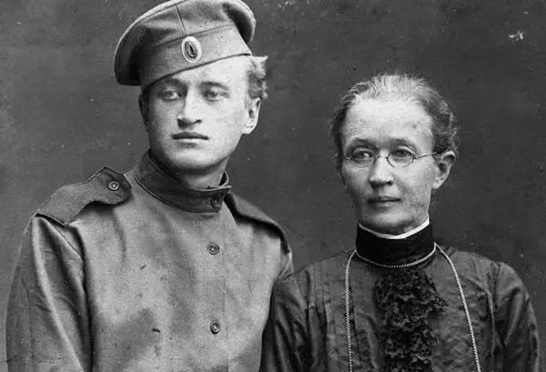 Борис Трухачев с матерью 1914 Анастасия Цветаева Коктебель 1912 - фото 57