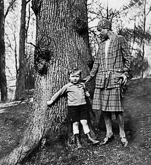 Марина Цветаева и Мур Франция Медон 1928 Дарственная надпись на романе - фото 73