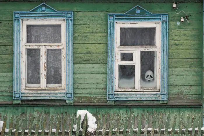 Два окошка Россия Старица 2018 026 В Томторе самом большом из трех - фото 5