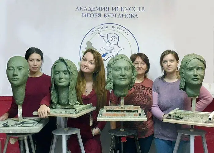Рисунок 6 Первые автопортреты Список литературы Копытин АИТехники - фото 9